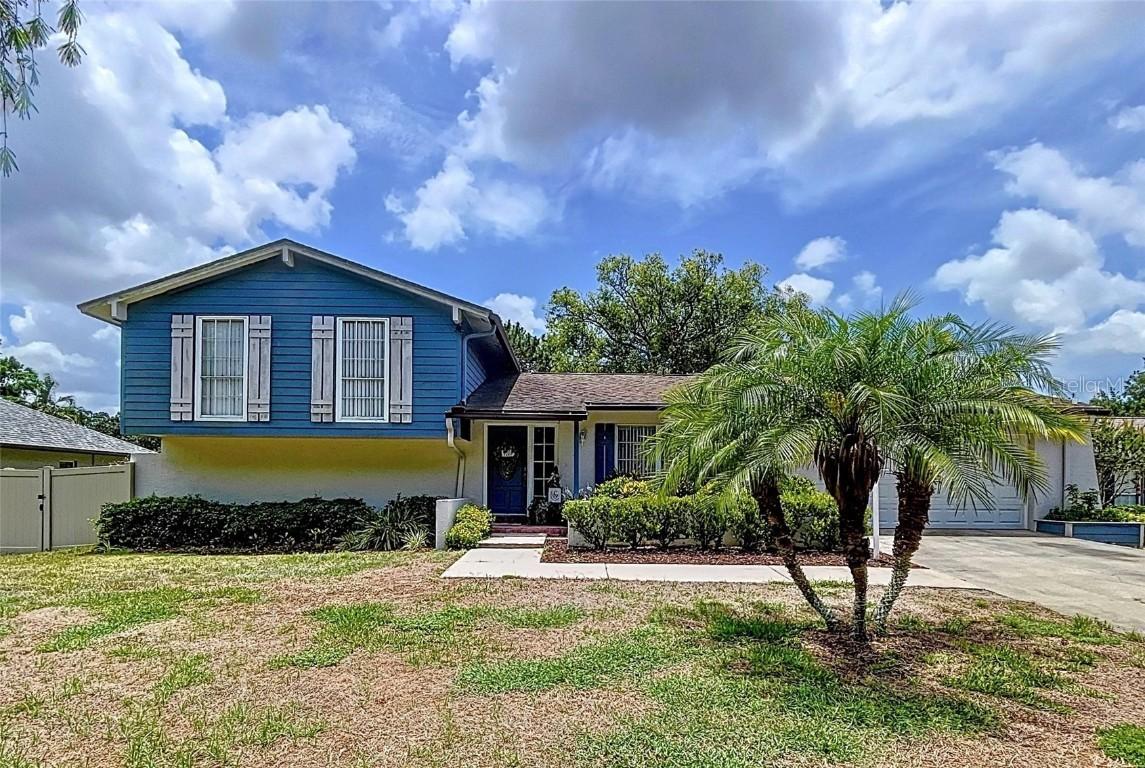 1902 Rebecca Rd., Lutz, FL 33548