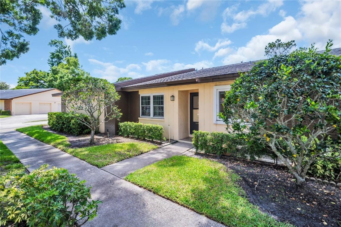 860 Maclaren Dr. #A, Palm Harbor, FL 34684