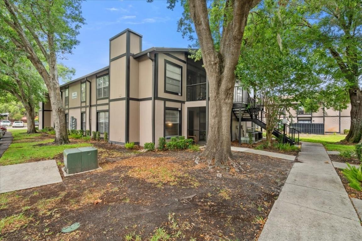 4004 Dream Oak Pl. #102, Tampa, FL 33613