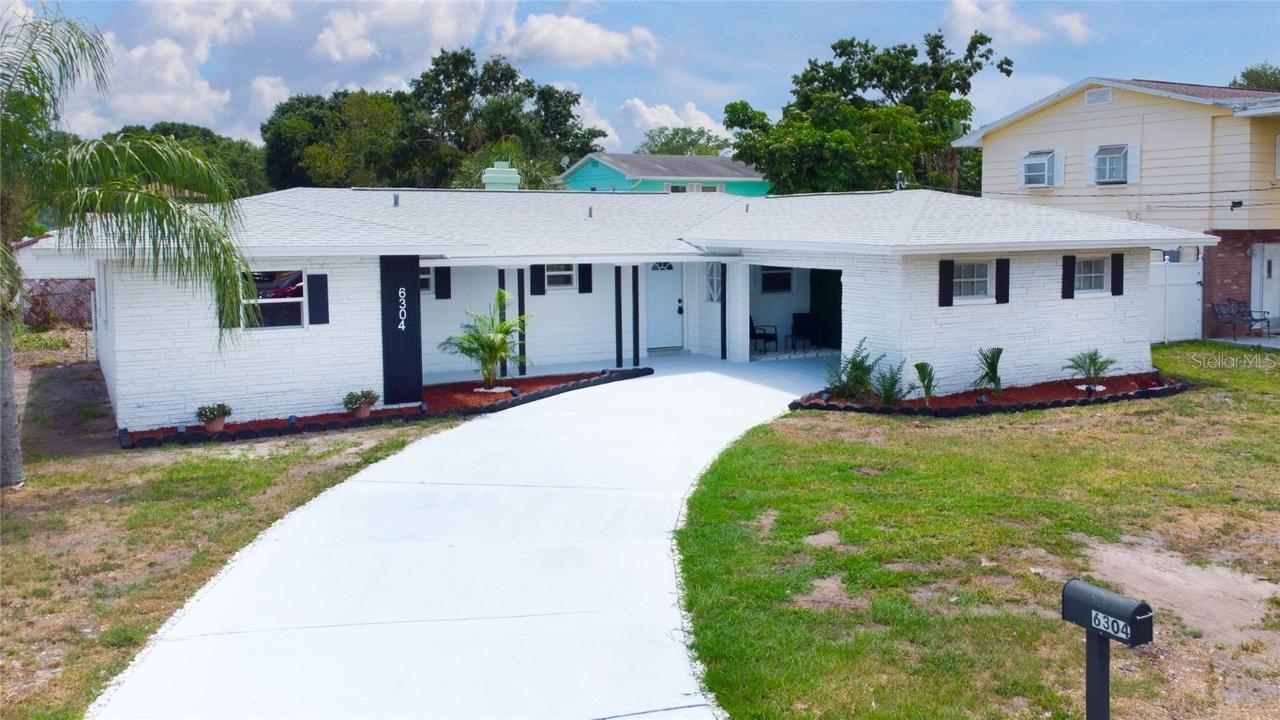 6304 Memorial Hwy, Tampa, FL 33615
