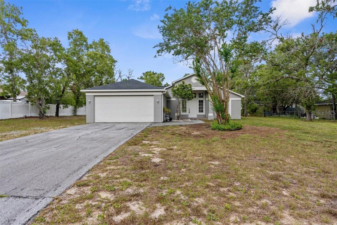 11225 Flower Ave., Weeki Wachee, FL 34613