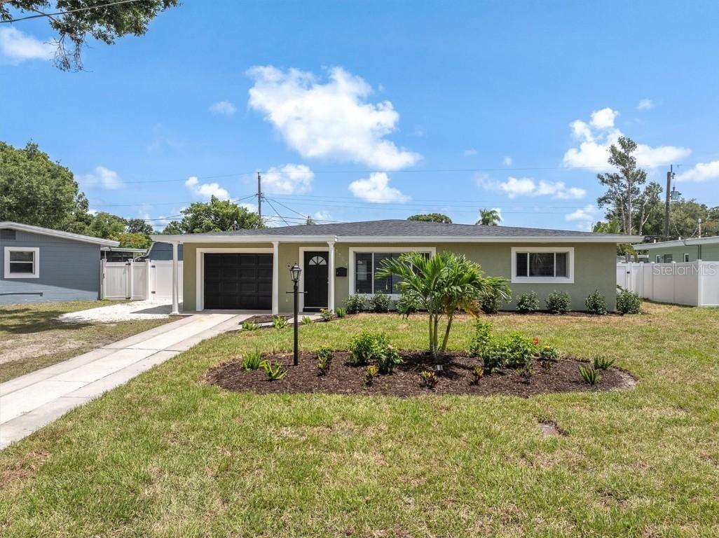 5685 35th Ave., St Petersburg, FL 33710