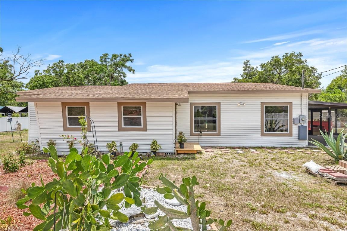 2233 Rightaway Ln., Plant City, FL 33565