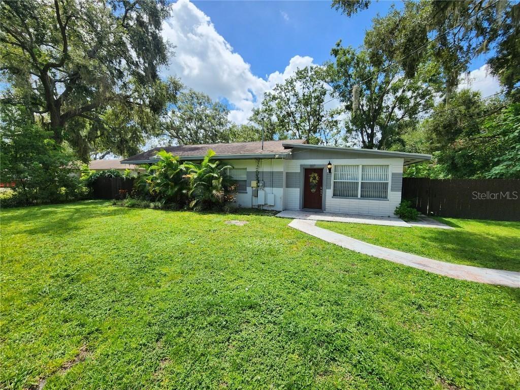 11107 Riverview Dr., Riverview, FL 33578