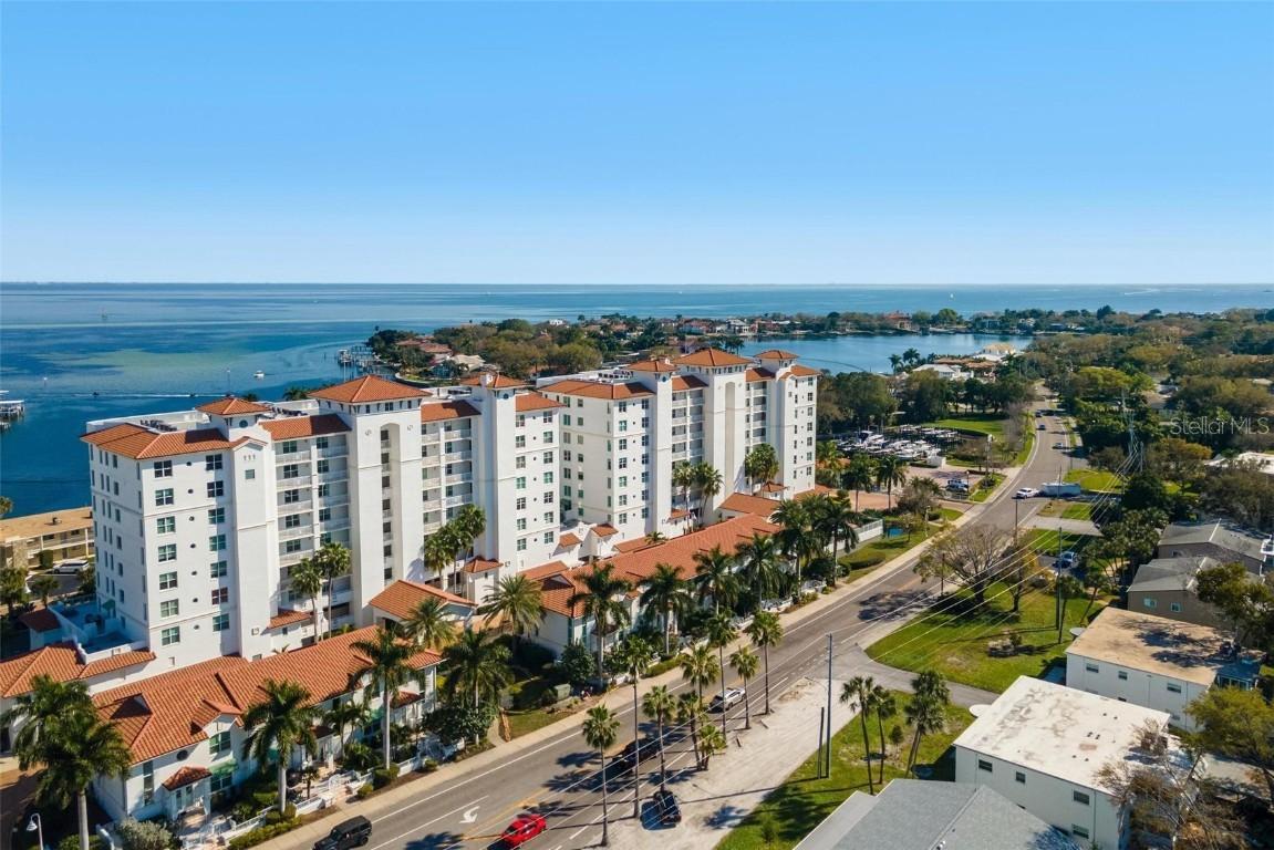1325 Snell Isle Blvd. #708, St Petersburg, FL 33704