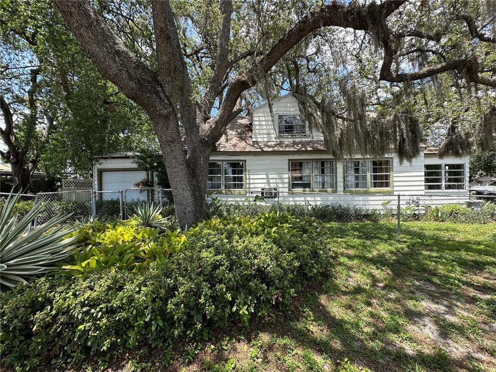 8502 N Branch Ave., Tampa, FL 33604