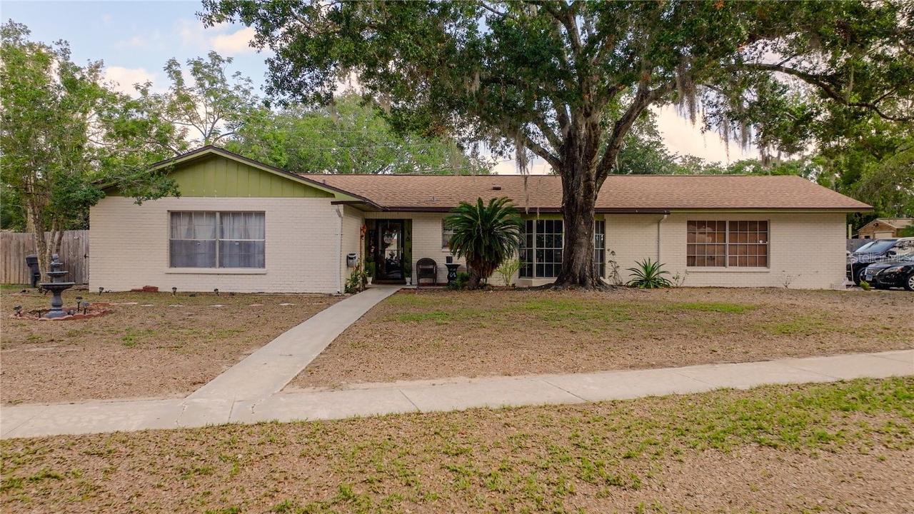 502 Dewolf Rd., Brandon, FL 33511