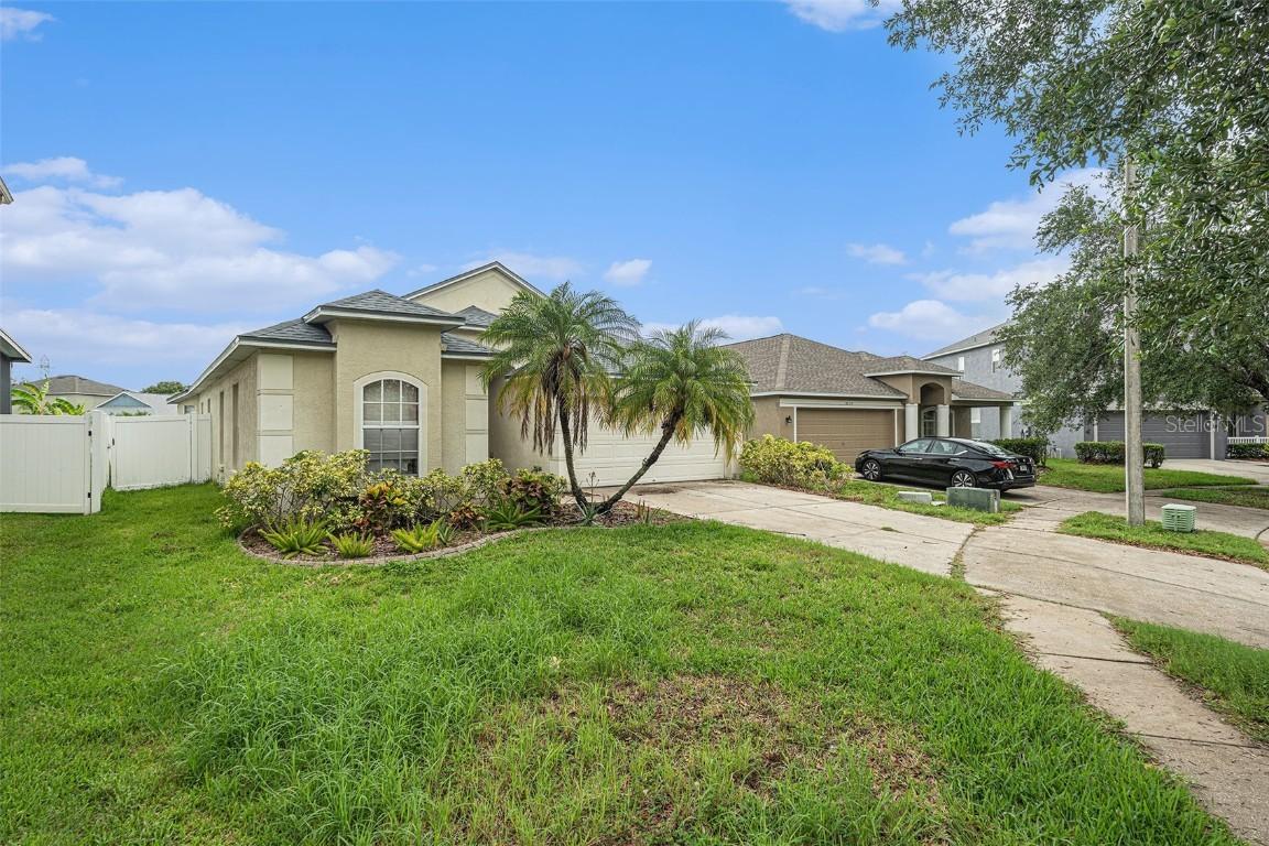 8217 Canterbury Lake Blvd., Tampa, FL 33619