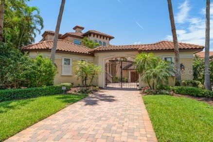 841 Ponce De Leon Dr., St Petersburg, FL 33715