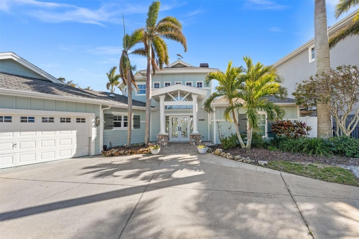17077 Dolphin Dr., North Redington Beach, FL 33708