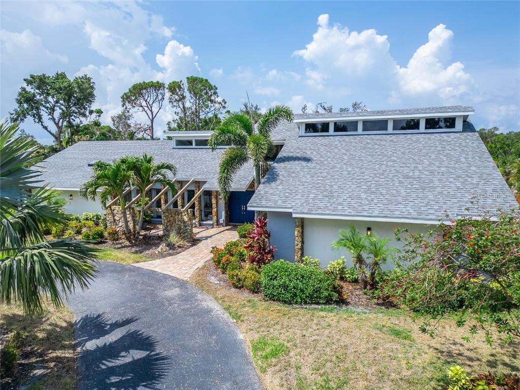 7815 16th Ave., Bradenton, FL 34209