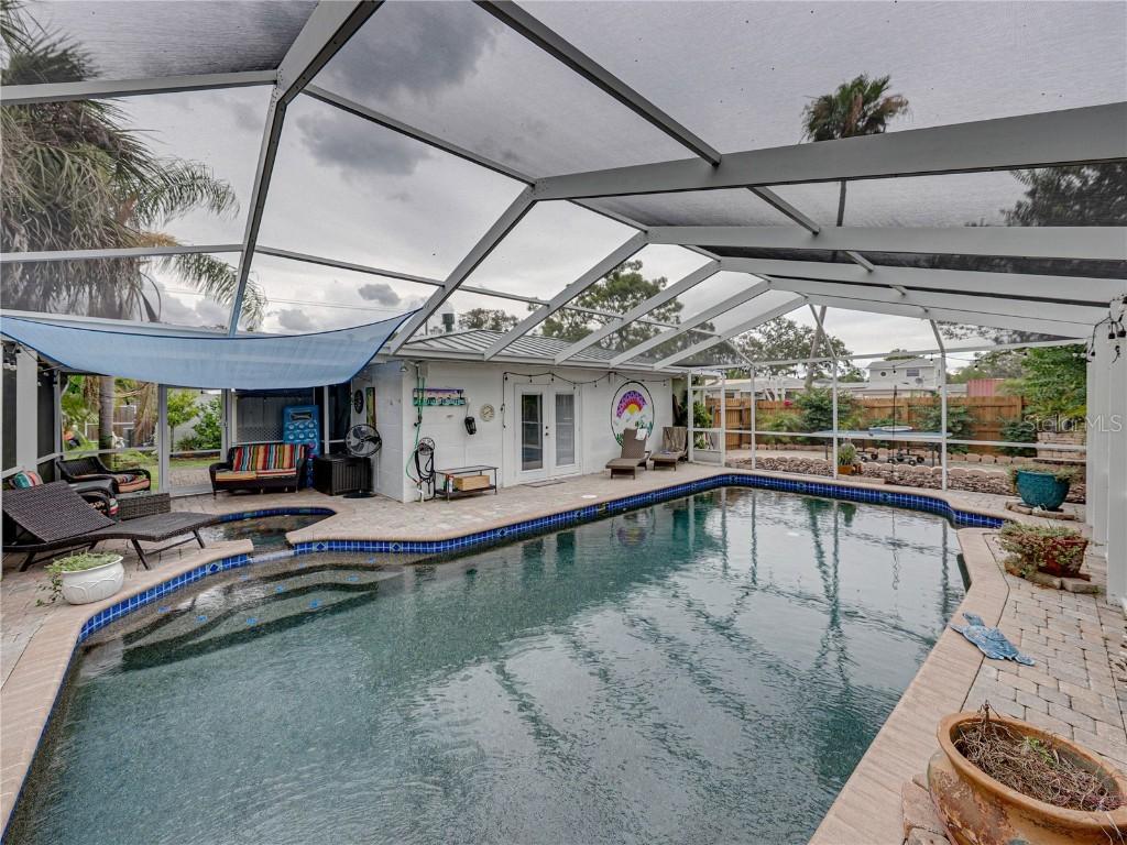 6202 S 7th Ave., Gulfport, FL 33707