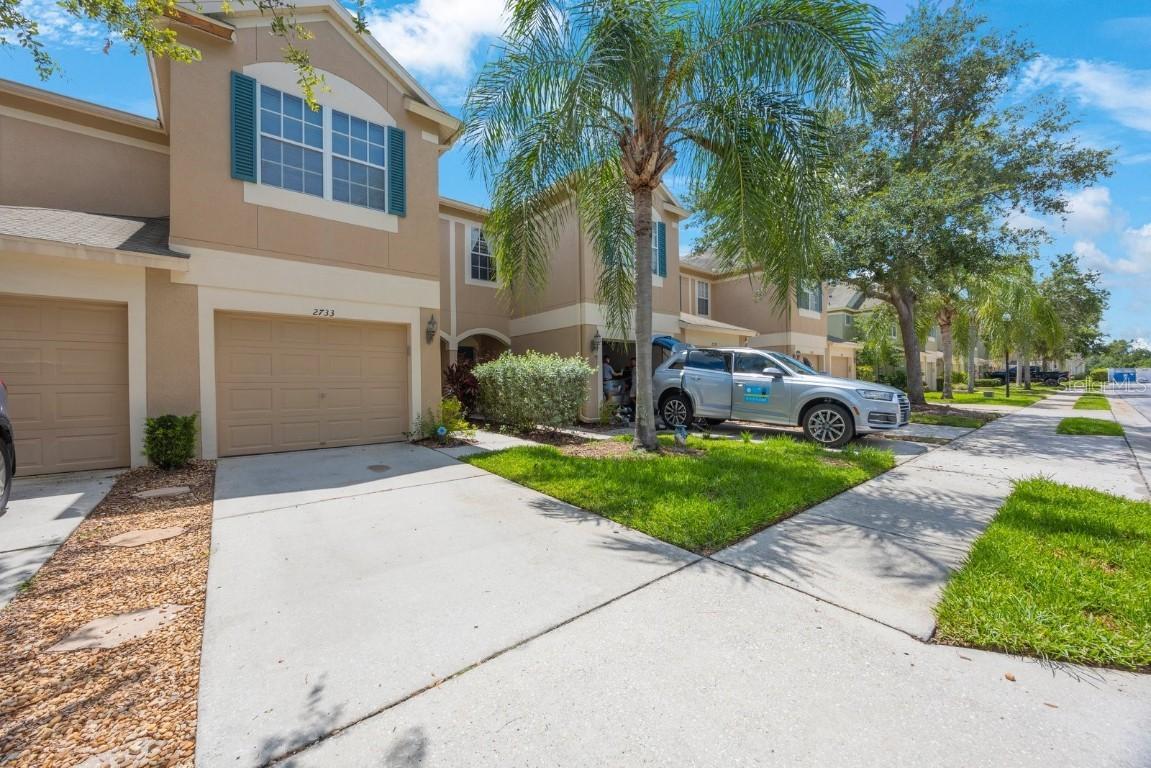 2733 Conch Hollow Dr., Brandon, FL 33511
