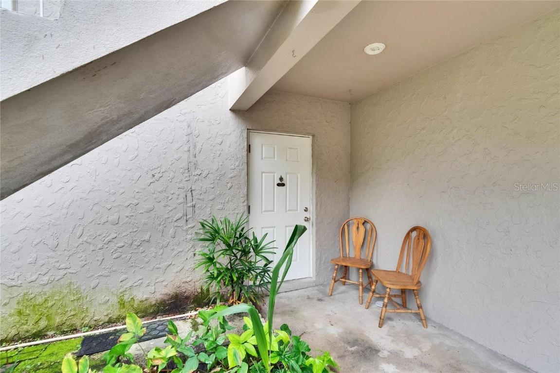 125 Picardy Villa Cir. #100, Brandon, FL 33510