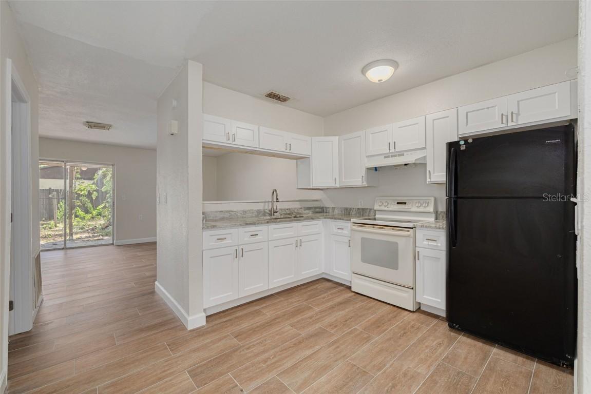 7116/7120 Oakwood Dr., New Port Richey, FL 34652