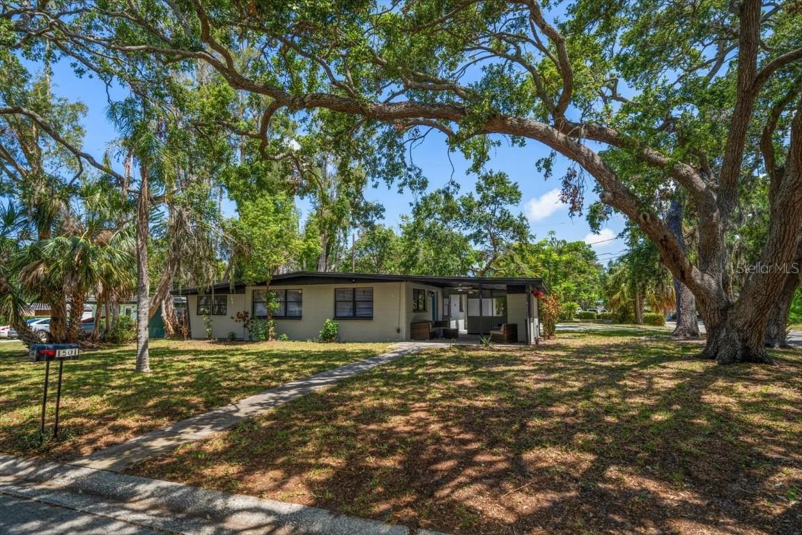 1501 Howard Pl., Largo, FL 33770