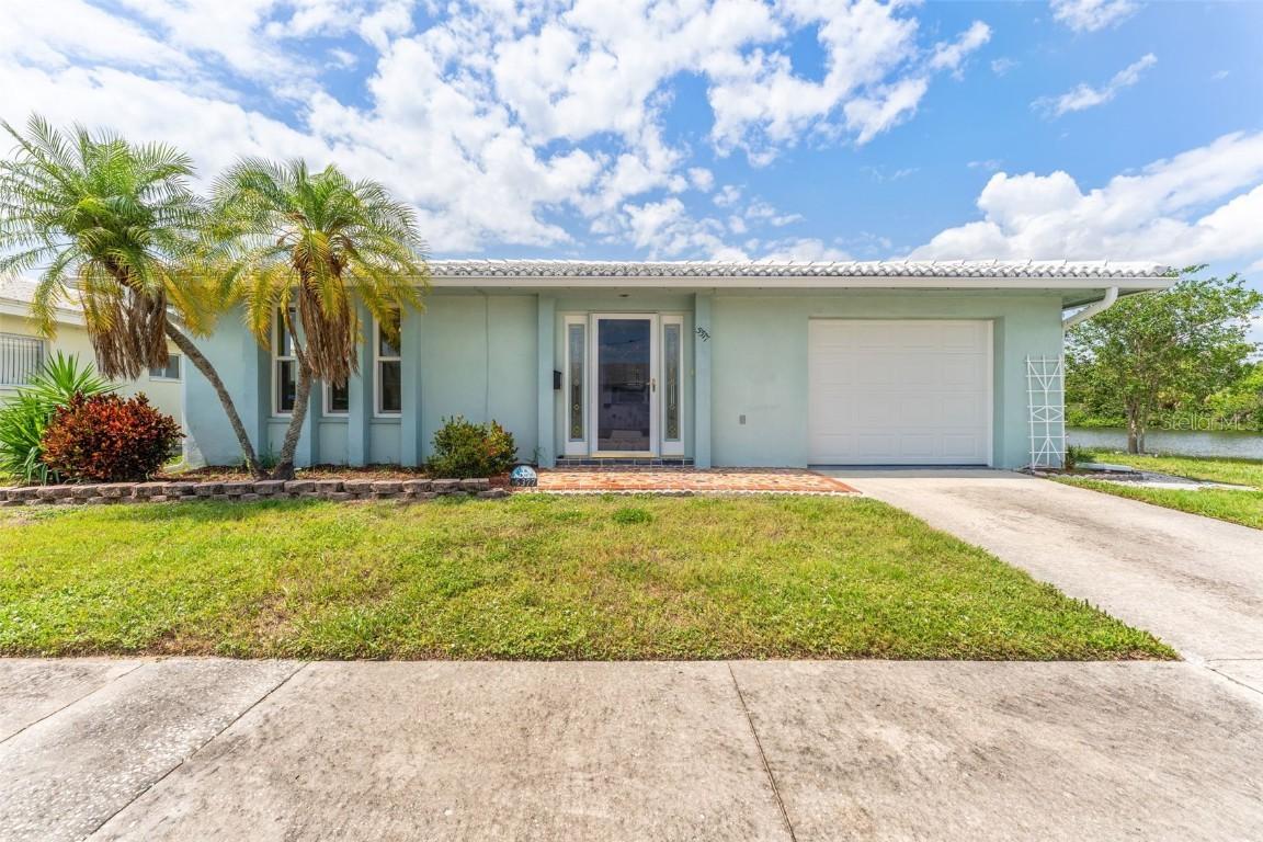 5377 Springwood Blvd., Pinellas Park, FL 33782