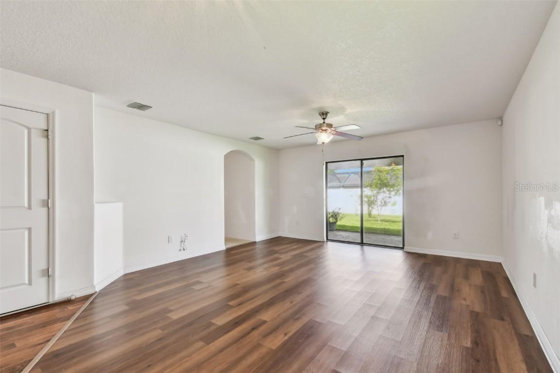 11837 Thicket Wood Dr., Riverview, FL 33579