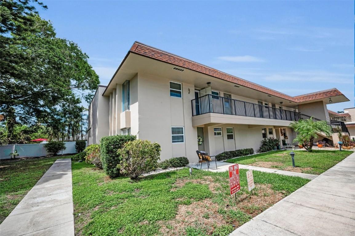 9945 47th Ave. #210, St Petersburg, FL 33708