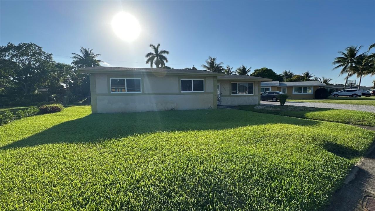 1701 NW 10th Ave., Fort Lauderdale, FL 33311
