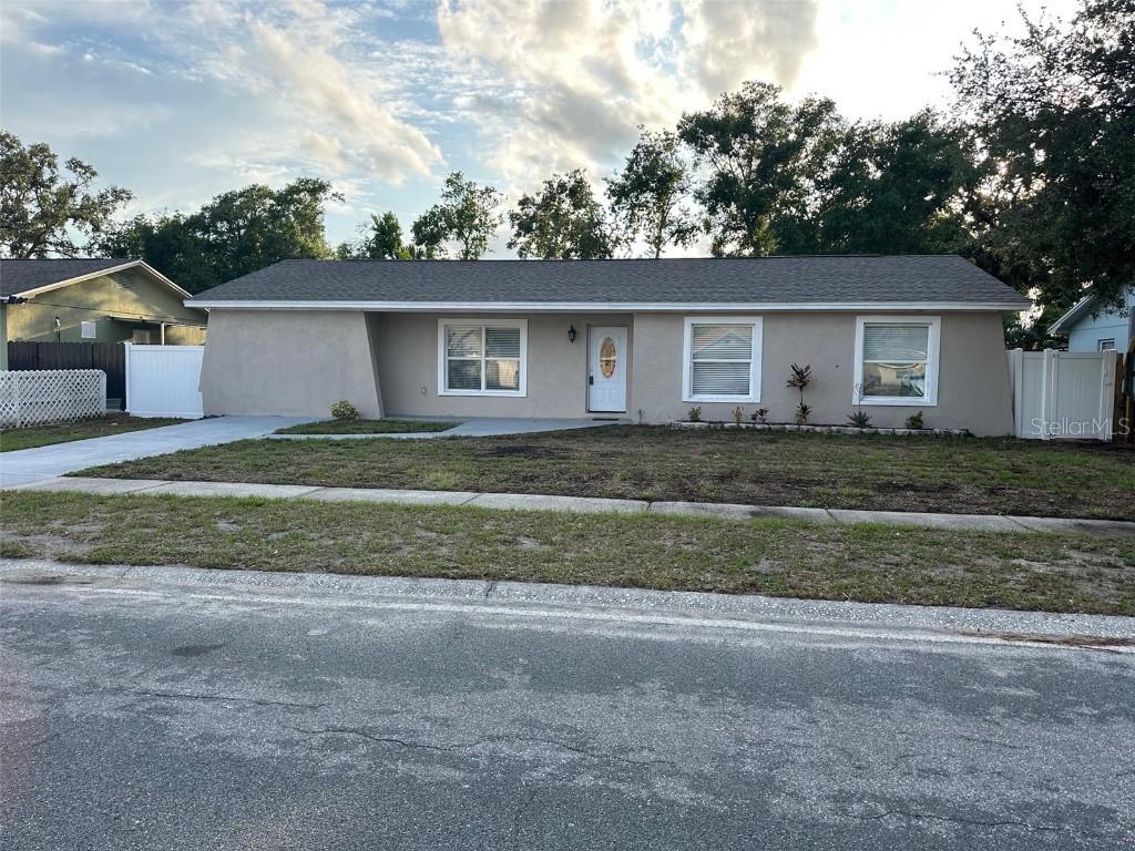 1215 Windsor Cir., Brandon, FL 33510