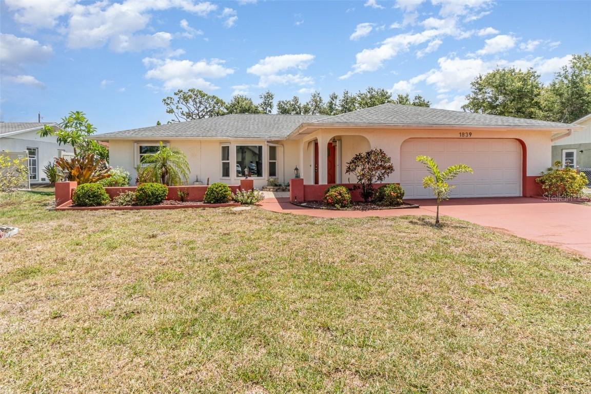 1839 Neptune Dr., Englewood, FL 34223