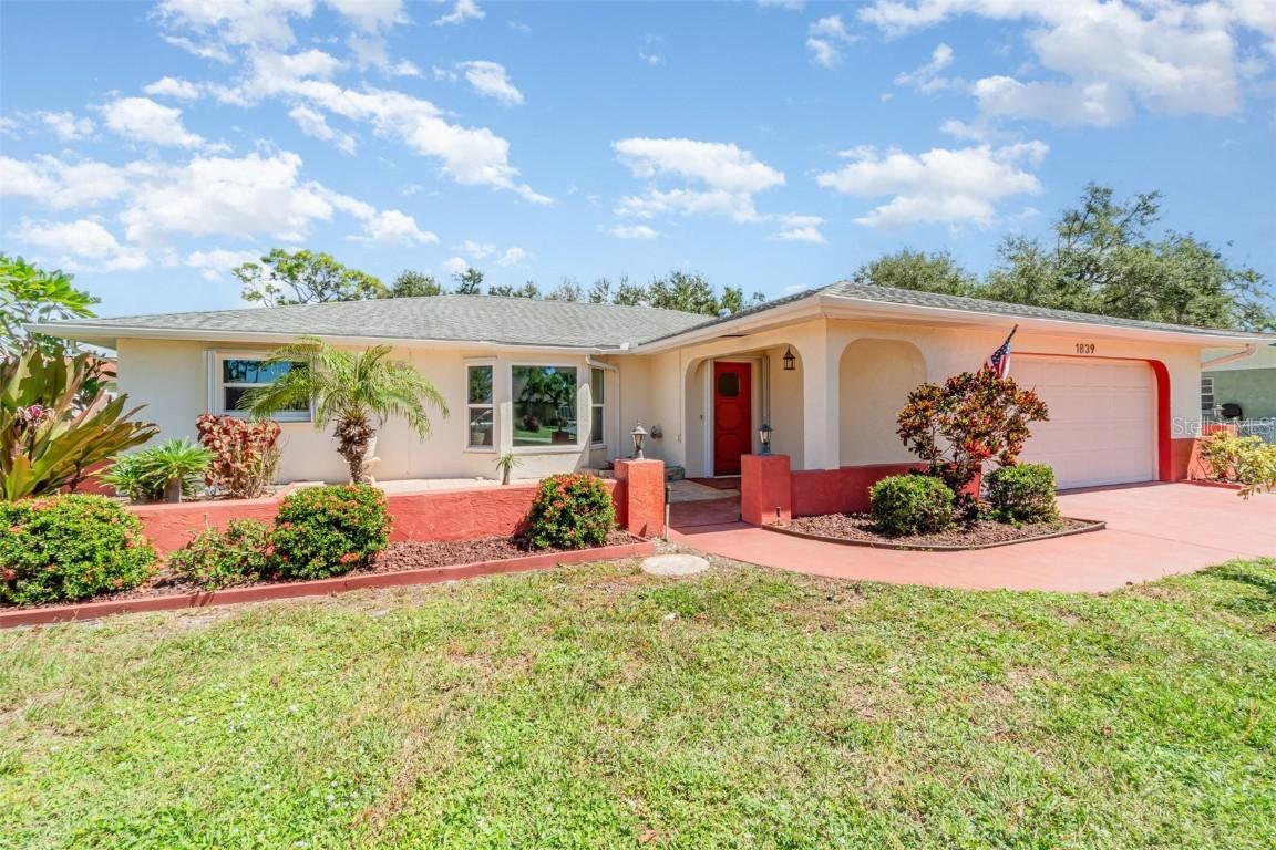 1839 Neptune Dr., Englewood, FL 34223