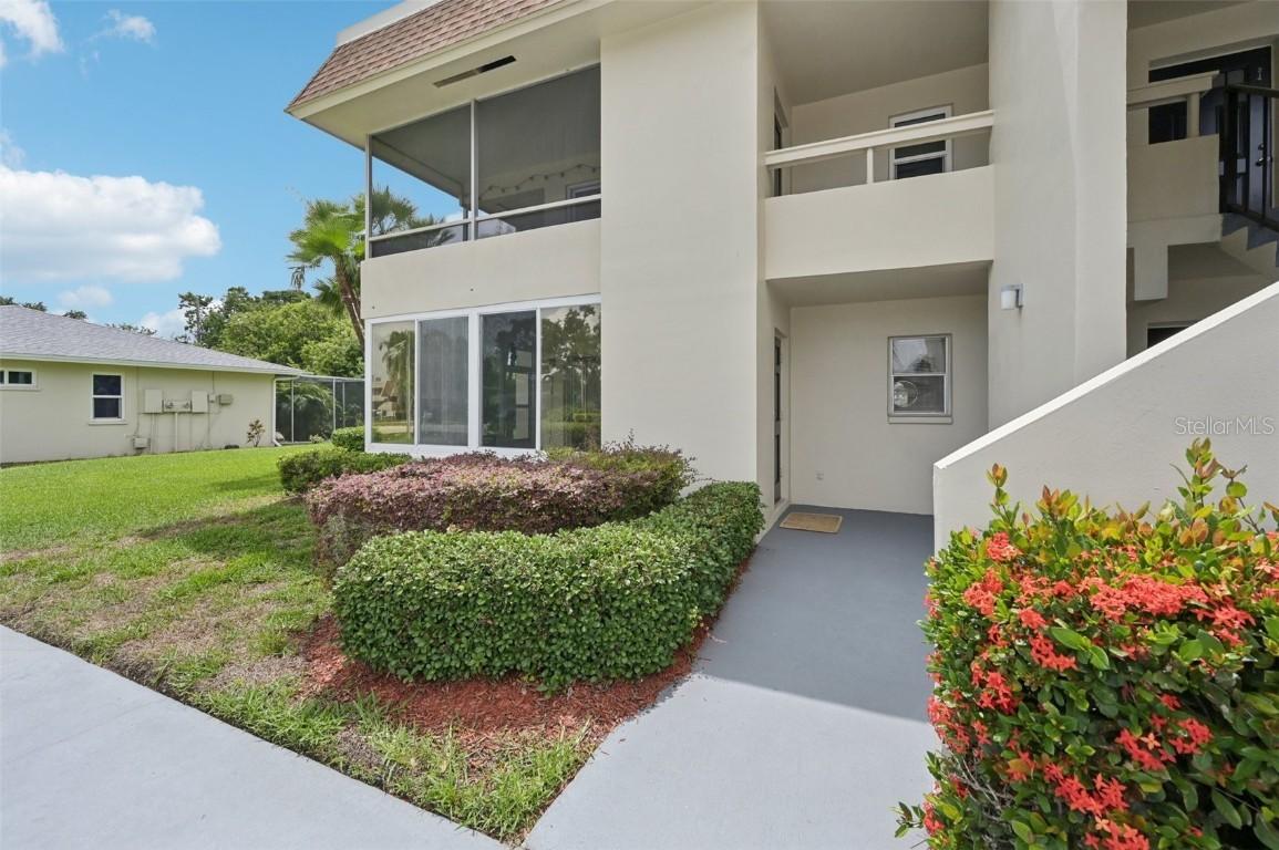 7304 W Country Club Dr. #113, Sarasota, FL 34243