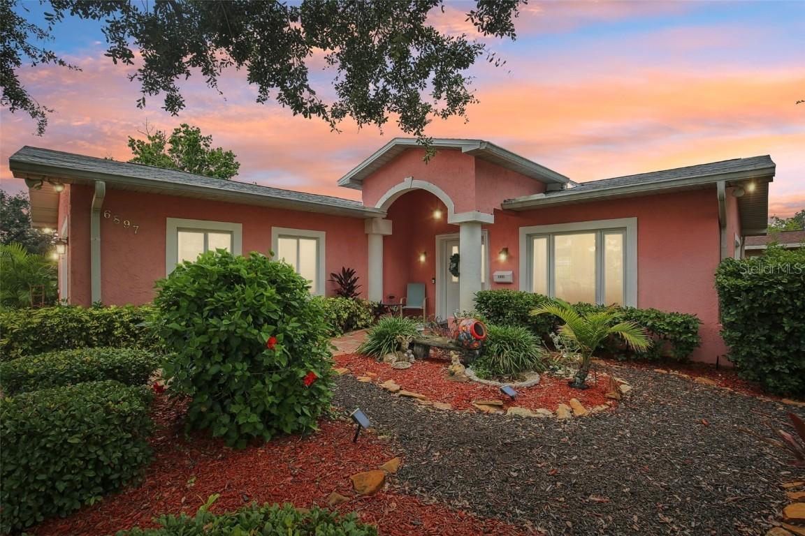 6897 18th St., St Petersburg, FL 33702