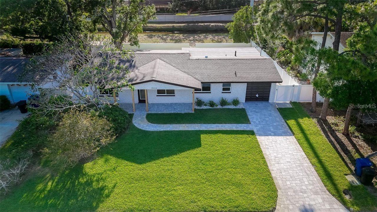 8444 15th Way, St Petersburg, FL 33702