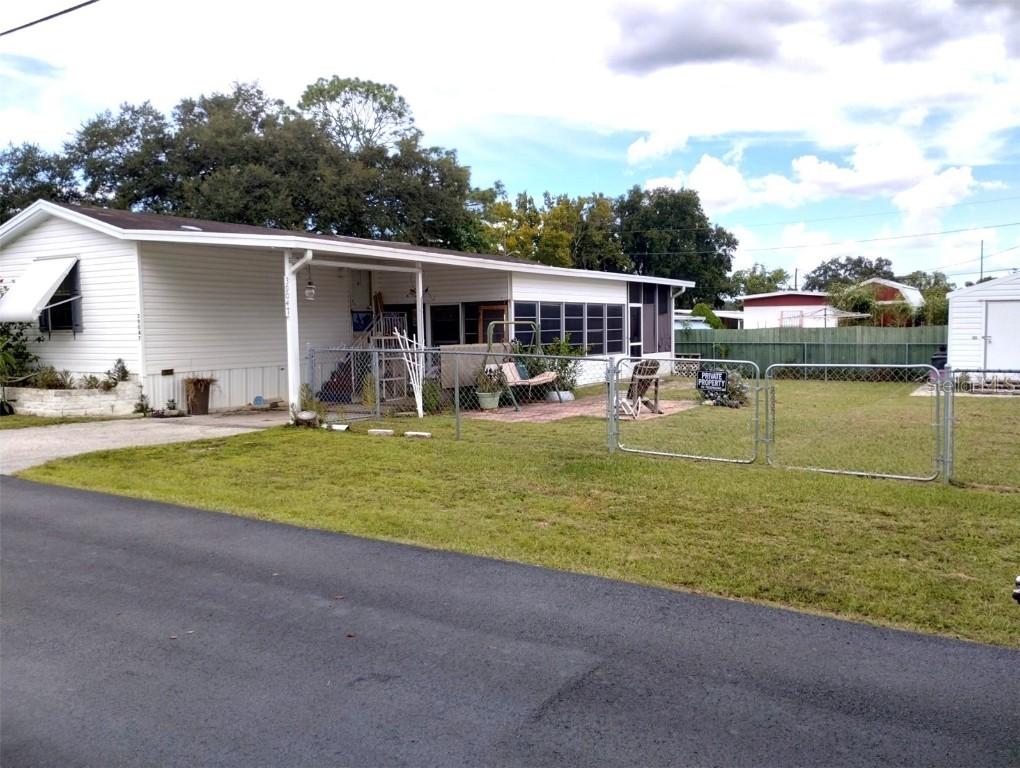 39047 Hillcrest Dr., Zephyrhills, FL 33542