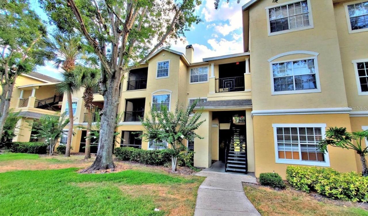 2586 Robert Trent Jones Dr. #1124, Orlando, FL 32835