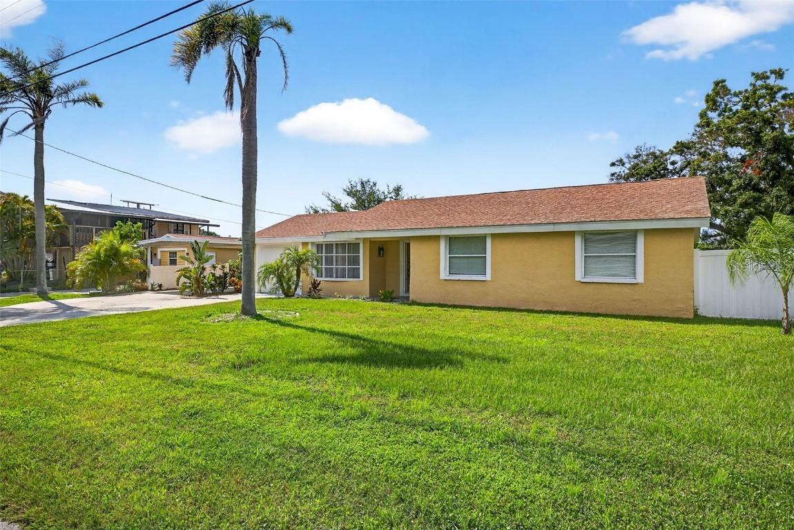 3225 W Shell Point Rd., Ruskin, FL 33570