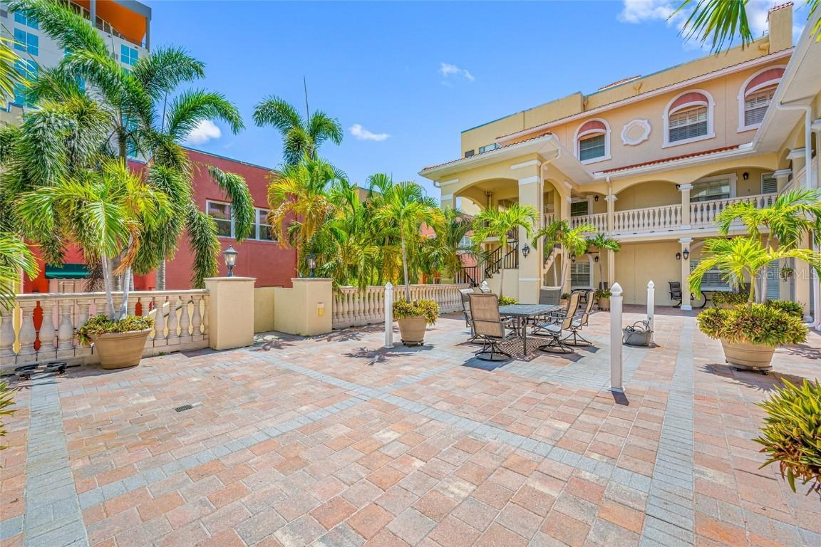 340 1st St. #I, St Petersburg, FL 33701