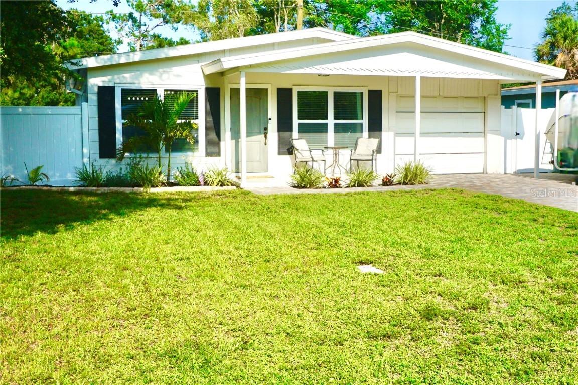 135 Emerald Ln., Largo, FL 33771