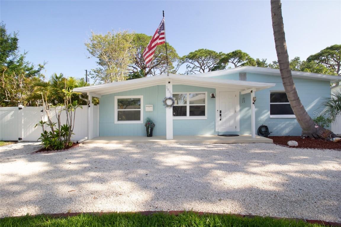 1835 Michigan Ave., St Petersburg, FL 33703