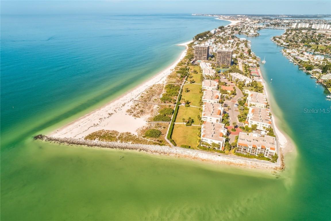 7564 Bayshore Dr. #202, Treasure Island, FL 33706