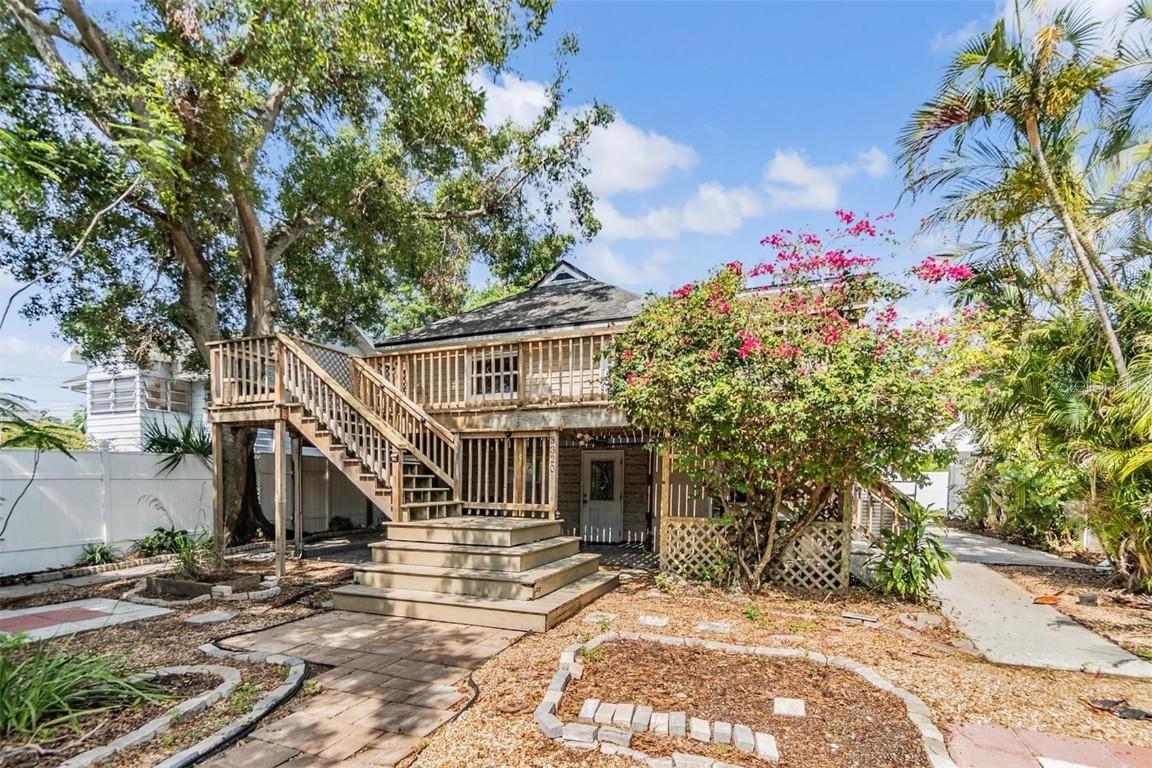 3320 Jackson St., St Petersburg, FL 33704