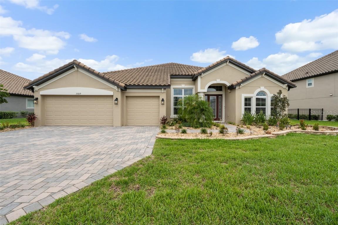 33219 Kateland Dr., Wesley Chapel, FL 33545