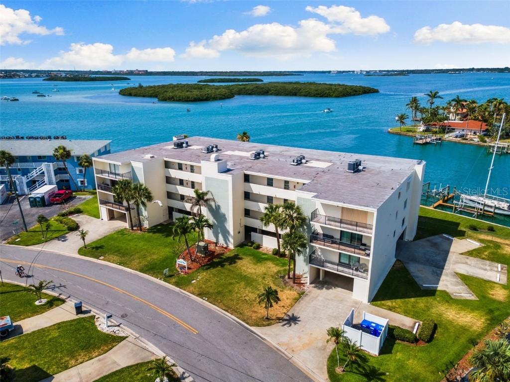 12525 3rd St. #303, Treasure Island, FL 33706