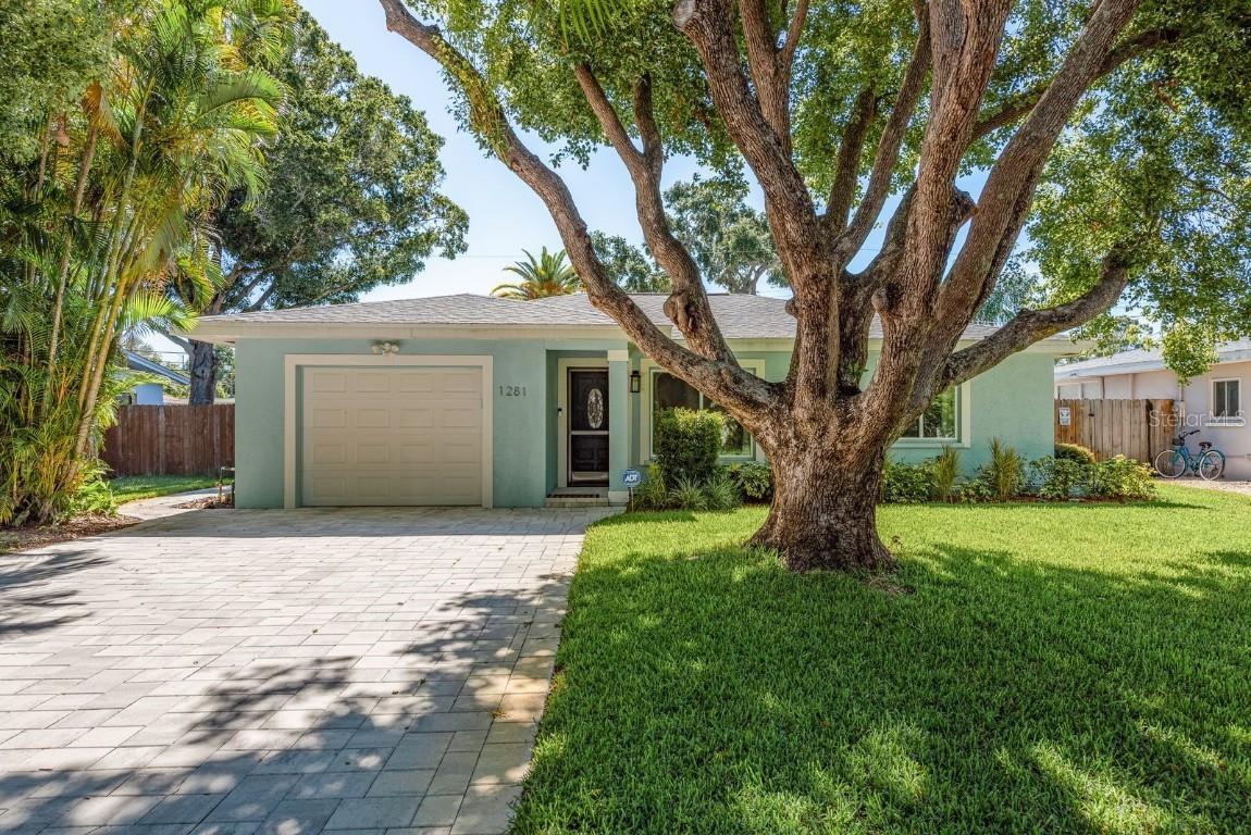 1281 Robin Hood Ln., Dunedin, FL 34698