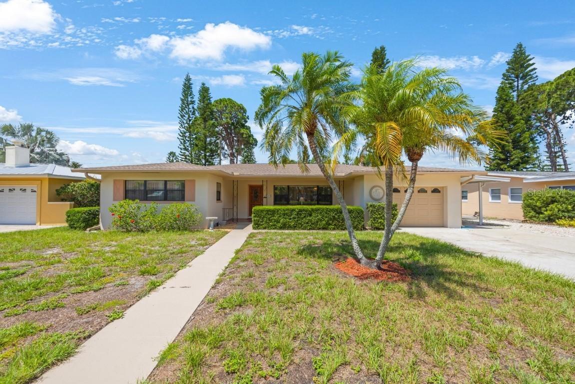 1305 Marion Dr., St Petersburg, FL 33707