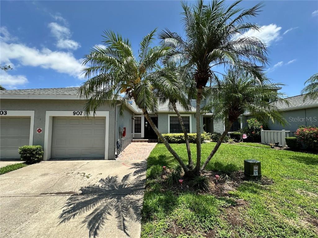 907 San Carlos Ave., St Petersburg, FL 33702