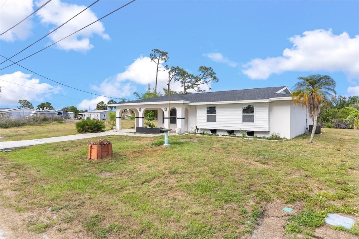 3552 Middletown St., Port Charlotte, FL 33952