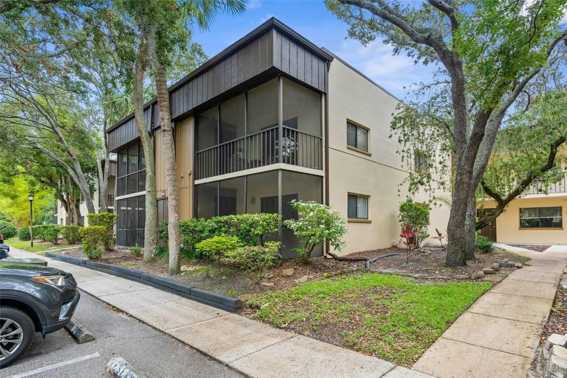 11805 Raintree Lake Ln. #A, Tampa, FL 33617