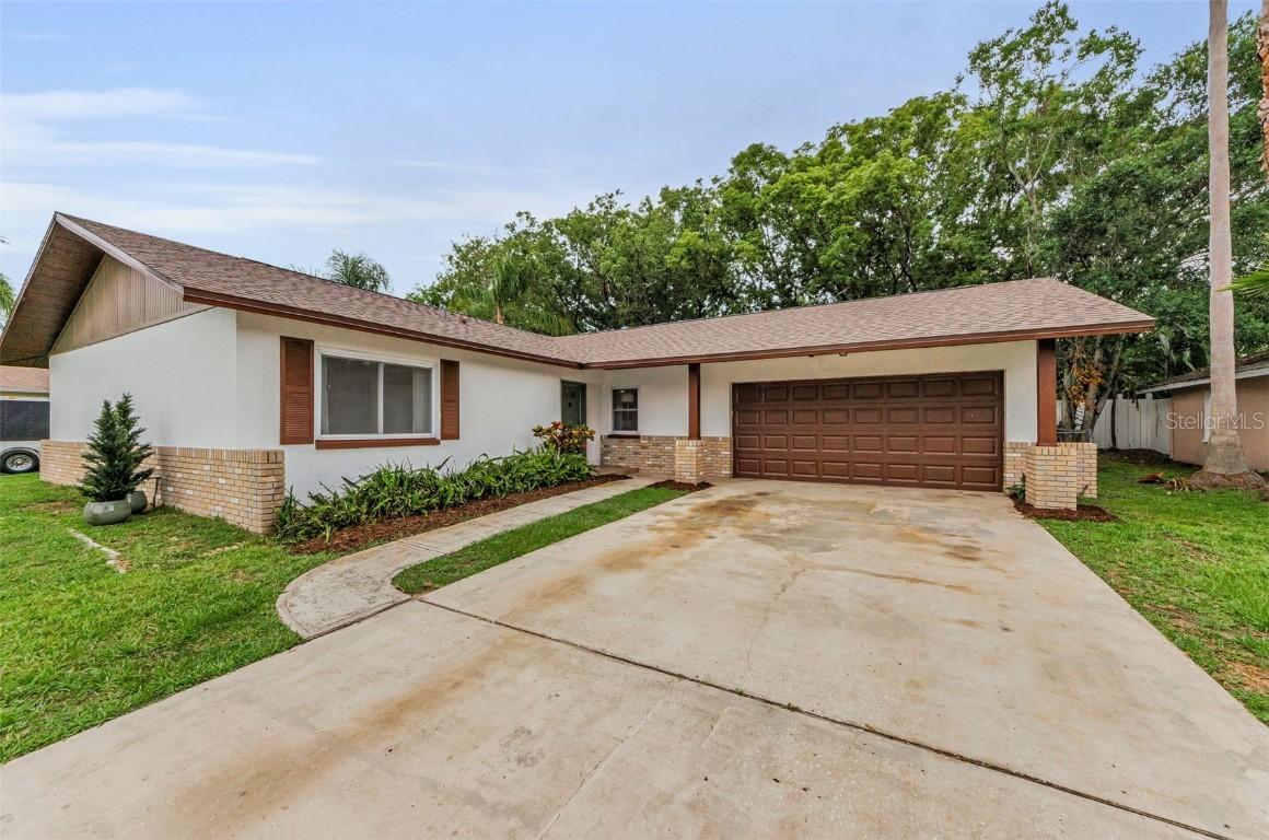 1558 Cottonwood Ter., Dunedin, FL 34698