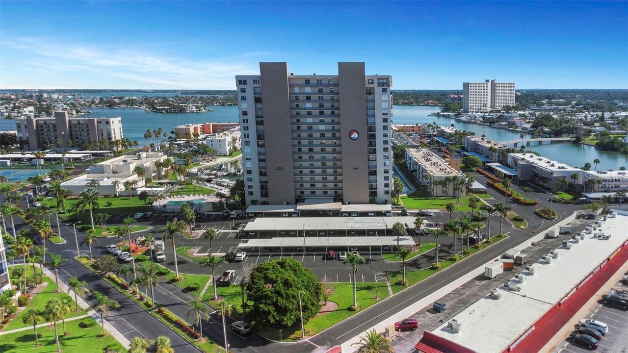 7300 Sun Island Dr. #1505, South Pasadena, FL 33707