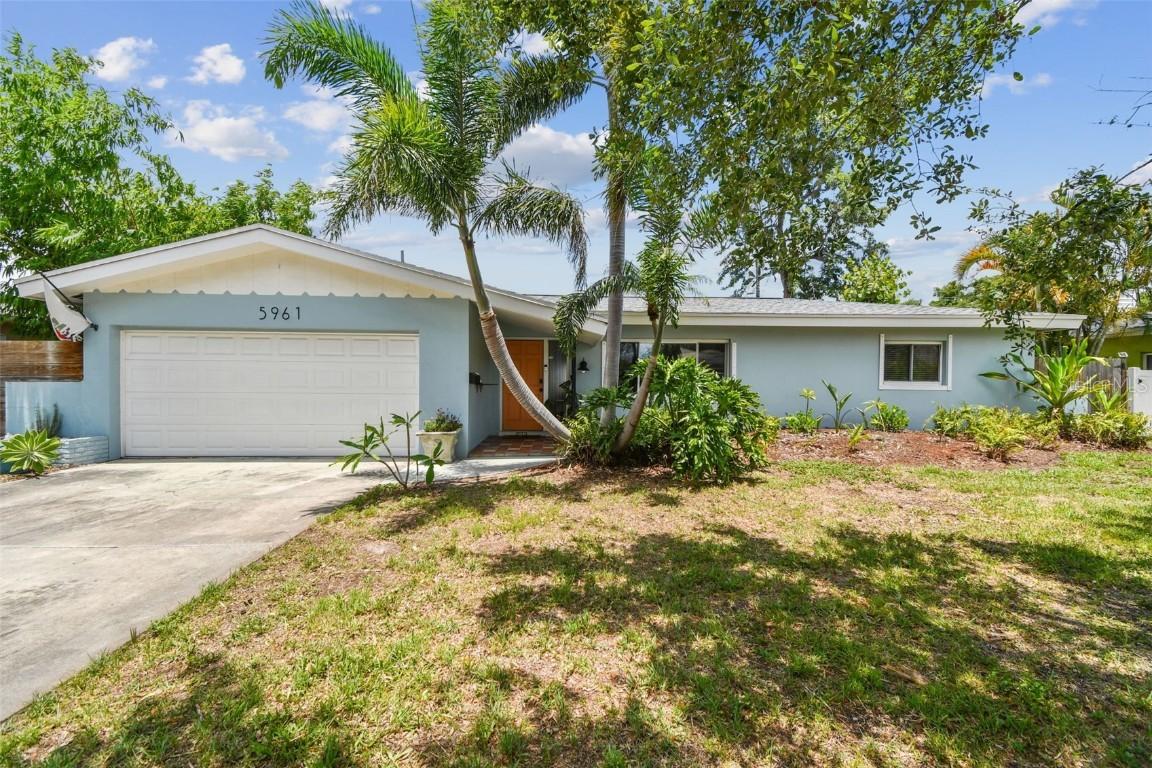 5961 36th Ave N Ave., St Petersburg, FL 33710