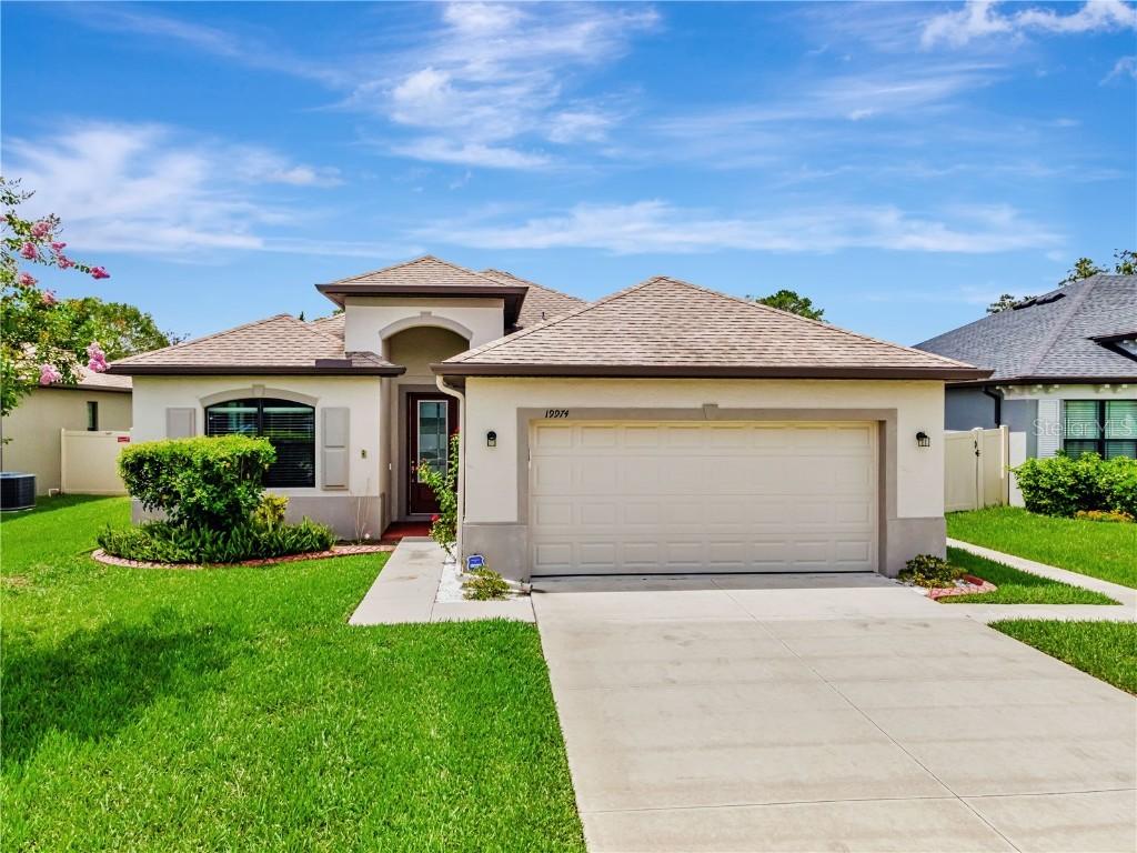 19974 Bluebird Meadow Dr., Lutz, FL 33558