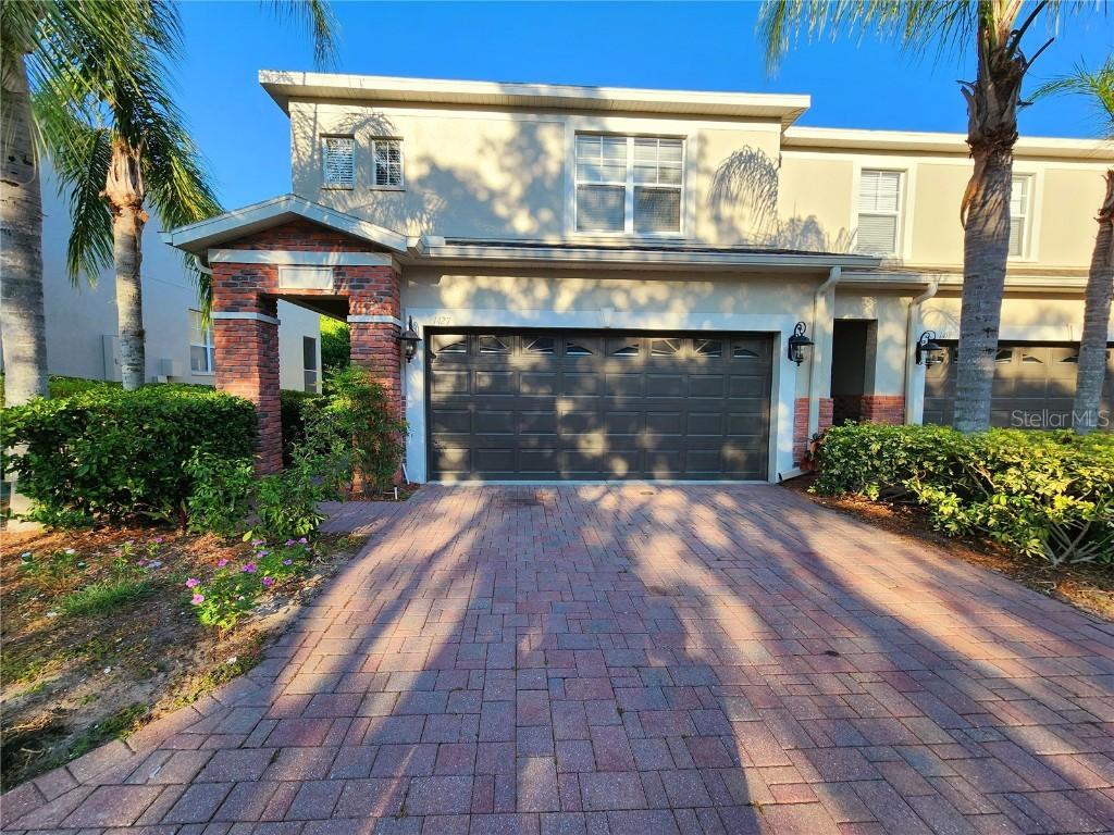 1427 Hillview Ln., Tarpon Springs, FL 34689